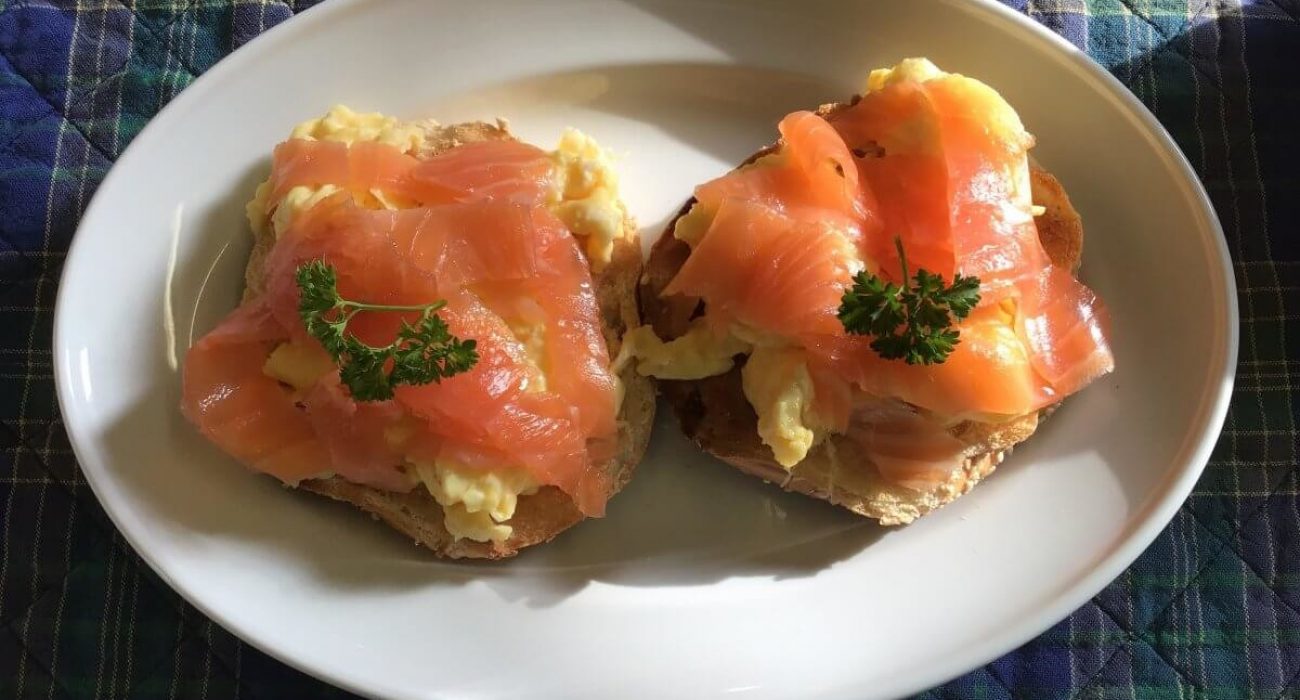 Breakfast Bagel with cream cheese and smoked salmon